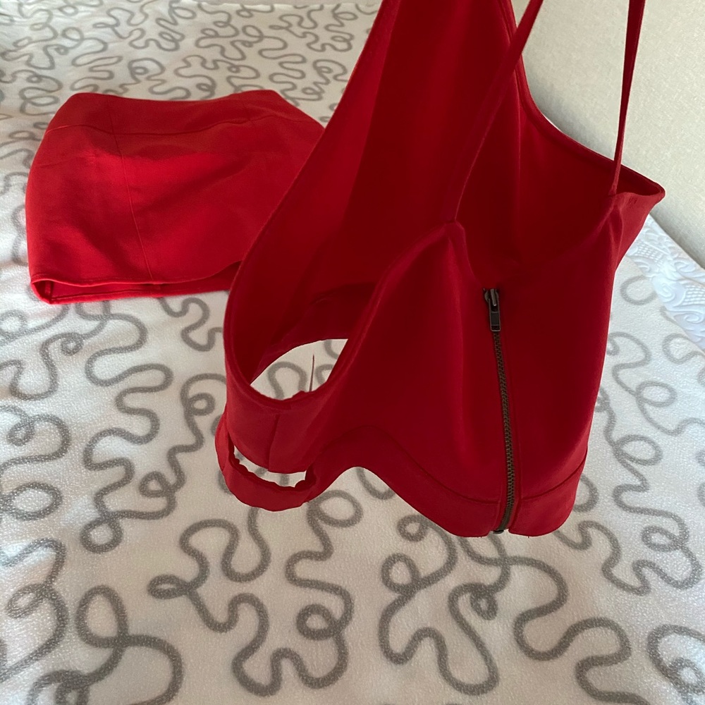Leith Red Two Piece - Picture 4 of 8